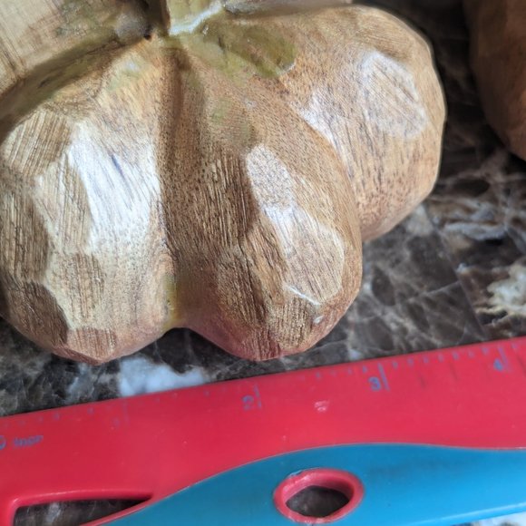 Wooden pumpkins - set of 4 - Picture 3 of 3